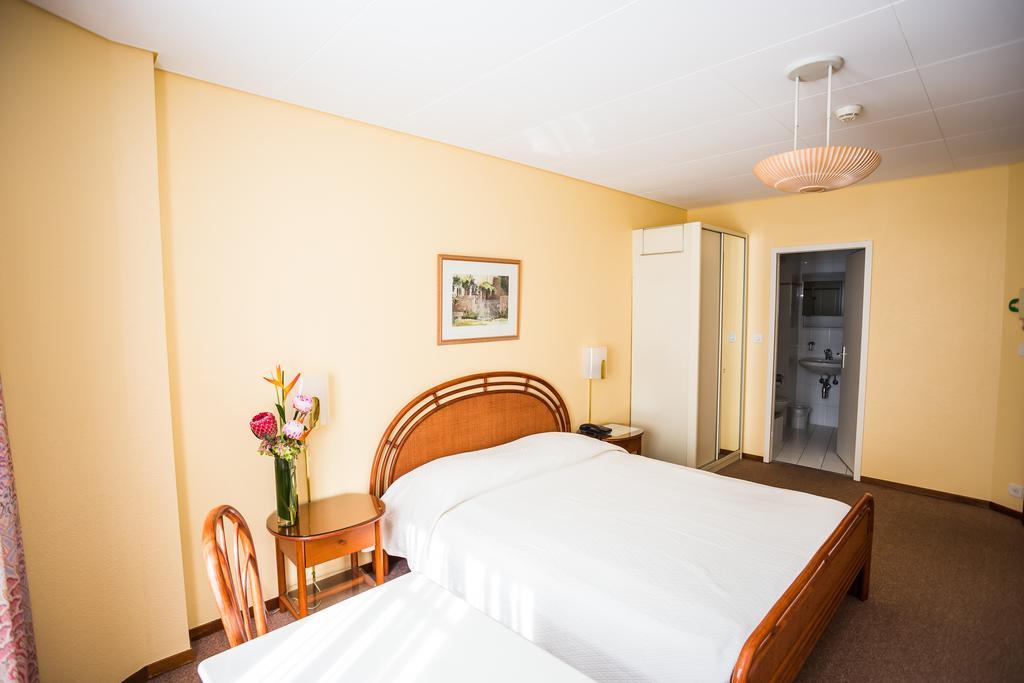Hôtel Résidence Cité-Verdaine Genebra Quarto foto