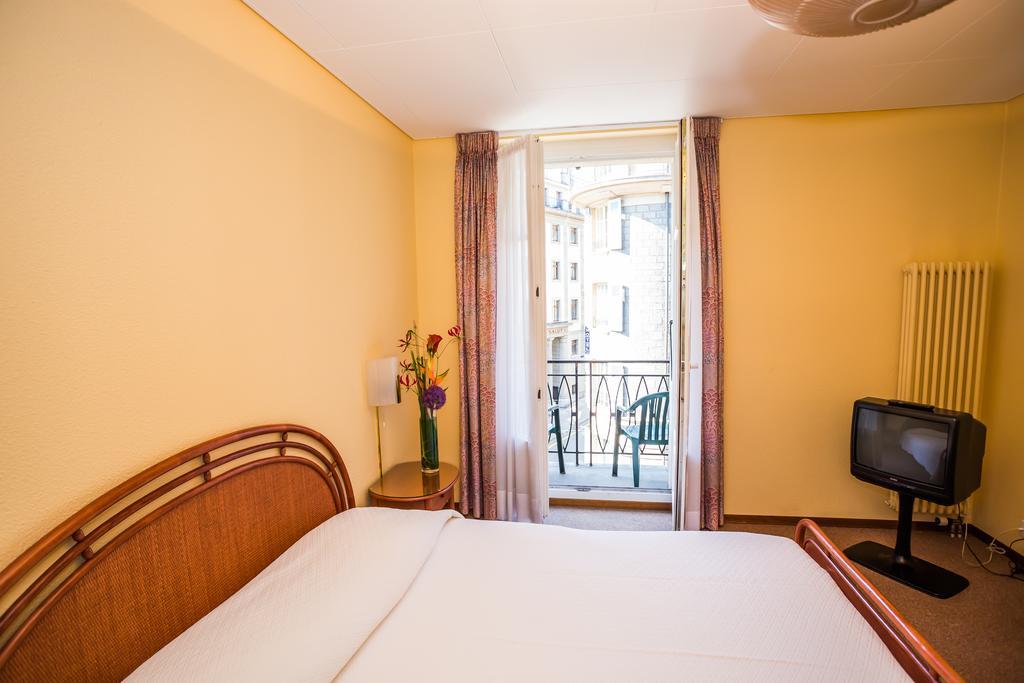 Hôtel Résidence Cité-Verdaine Genebra Quarto foto